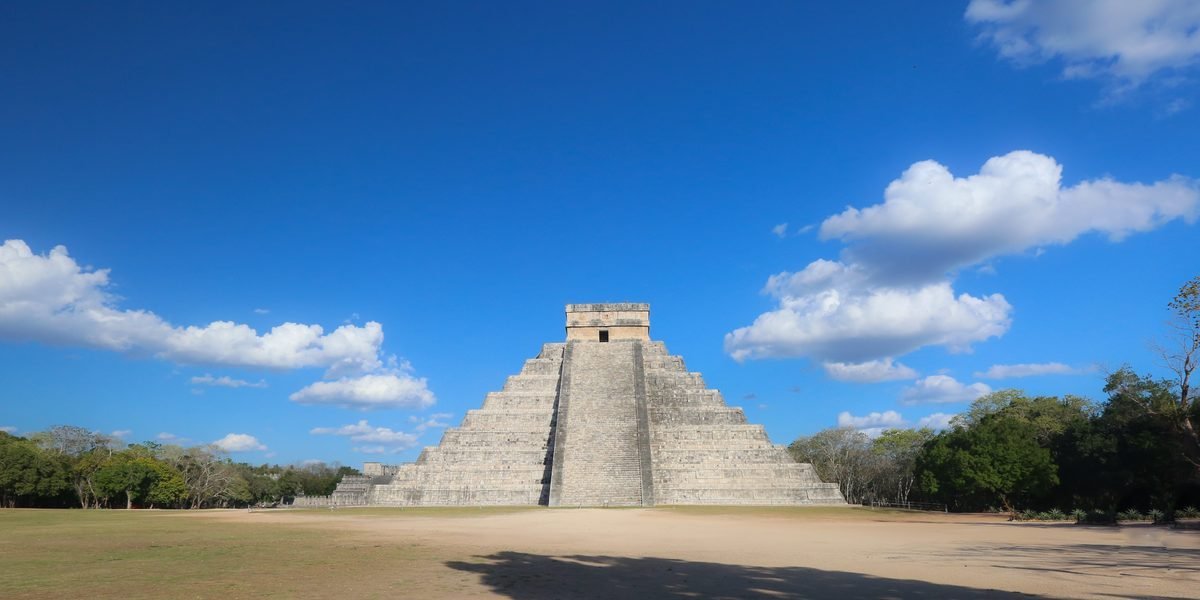 Ruinas mayas frente al mar